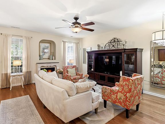 4th image of 1618 Indaba Way