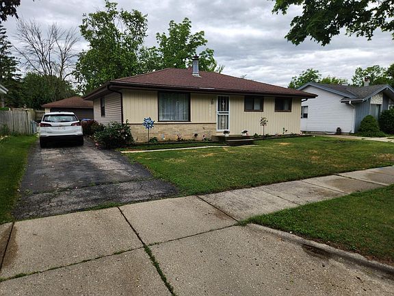 2nd image of 10409 W Villa AVENUE