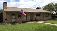 1st image of 1324 Iris Ln