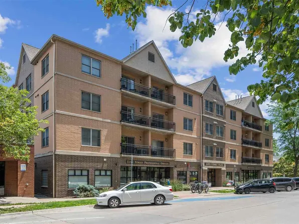 332 S Linn St APT 203, Iowa City, IA 52240