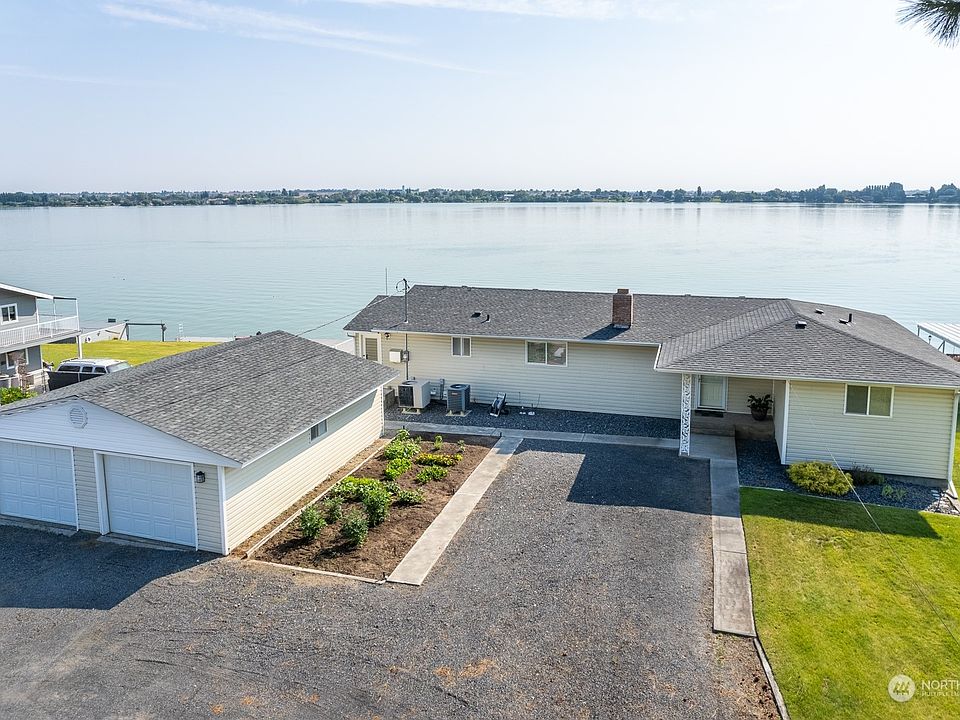 1075 Westshore Dr NE, Moses Lake, WA 98837 Zillow