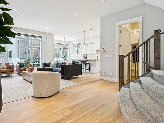 5th image of 1035 E 73rd St SW