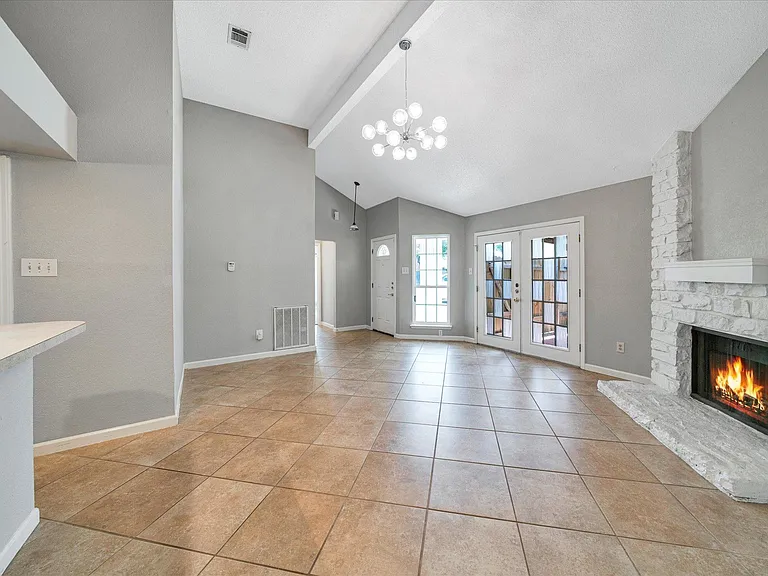 16906 Pocono Dr — Photo 3