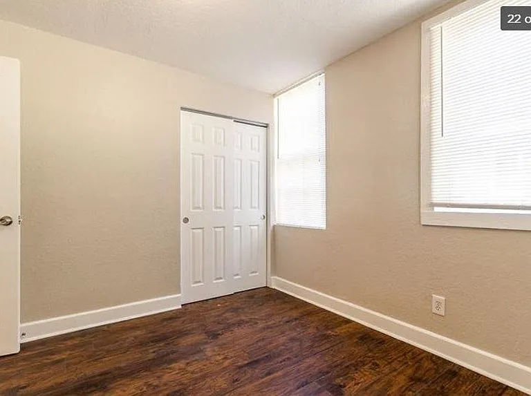 711 W Plymouth St — Photo 18
