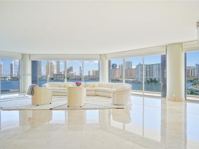 2800 Island Blvd APT 807, Aventura, FL, 33160
