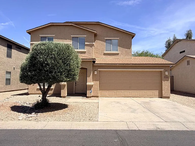 2344 E Meadow Creek Way — Photo 1