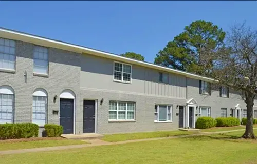 Foxwood Townhomes Photo 1
