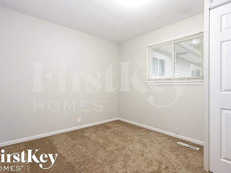 17 Fir St — Photo 8