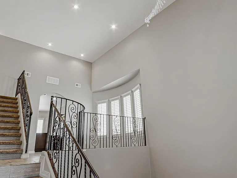 14293 Meadow Lake Ave — Photo 4