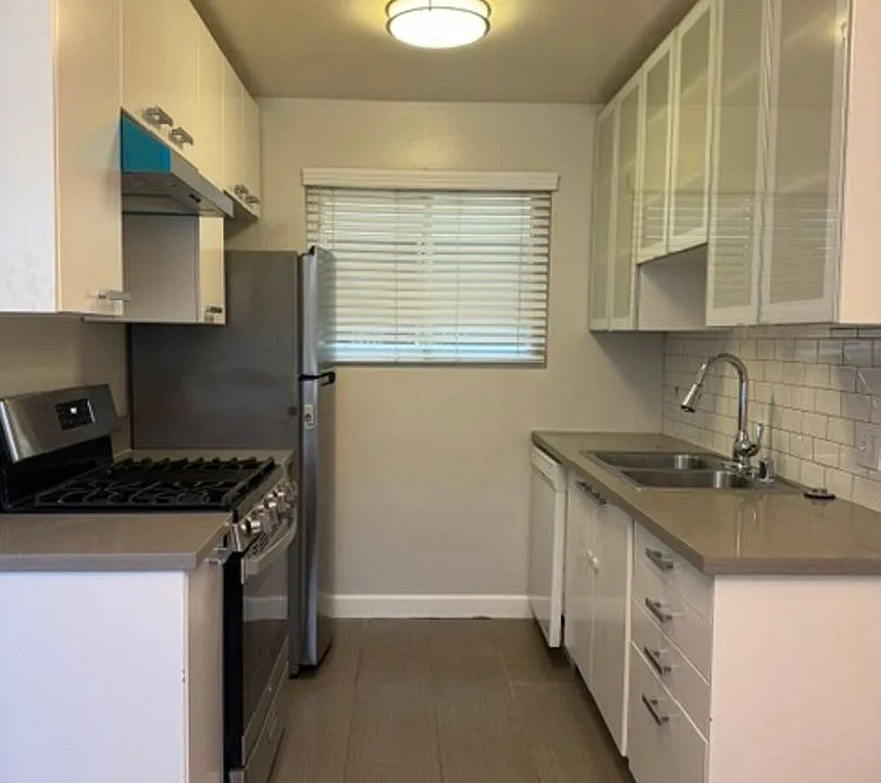 8532 Saturn St.