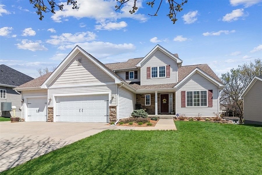 3735 Brook Run Dr, Des Moines, IA 50317 Zillow