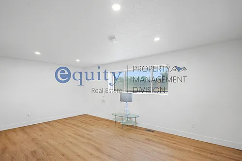 311 E 3360 S Photo 1