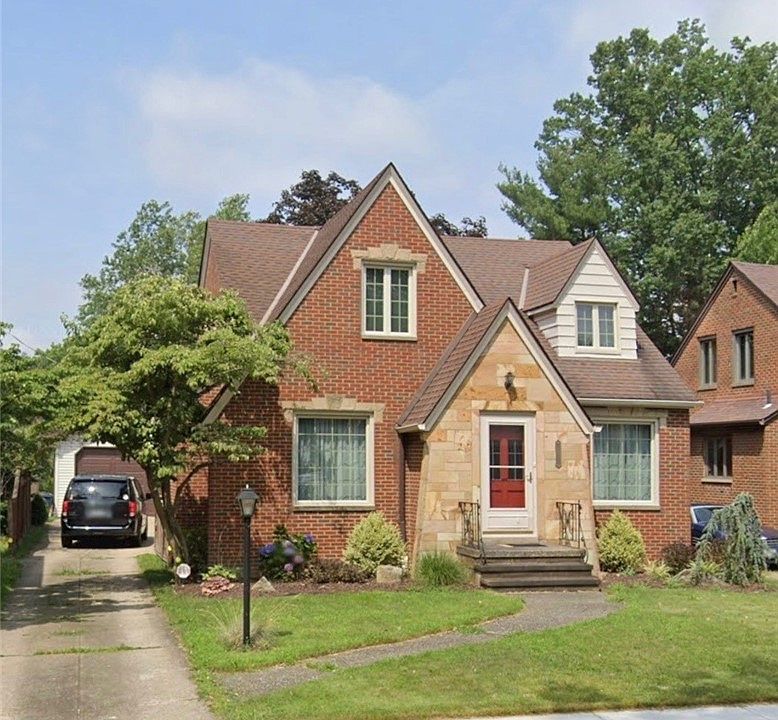 1st image of 3298 W 165th St