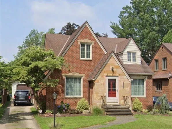 3298 W 165th St, Cleveland, OH 44111