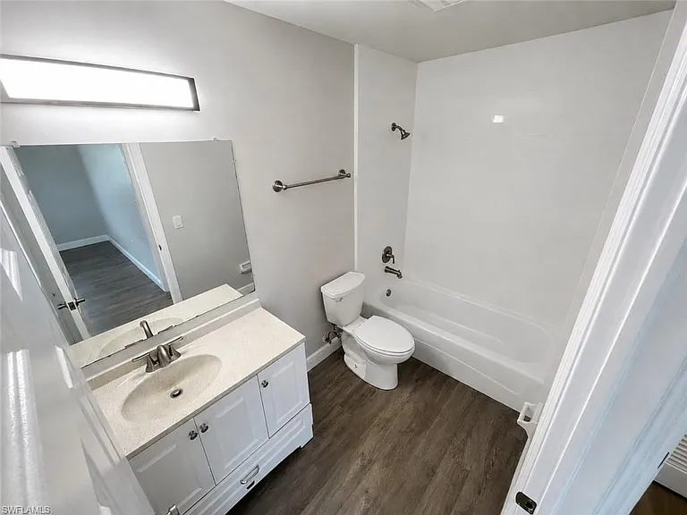 3325 Airport Rd N #B8 — Photo 6