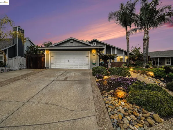 1710 Hemlock Ct, Oakley, CA 94561