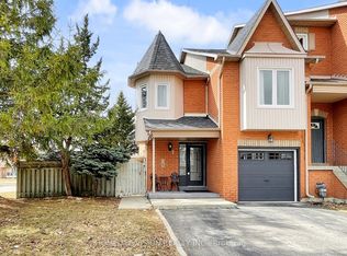 2 Prestwick Ave, Vaughan, ON L6A 2C9