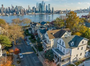 11 Duer Pl #3, Weehawken, NJ 07086