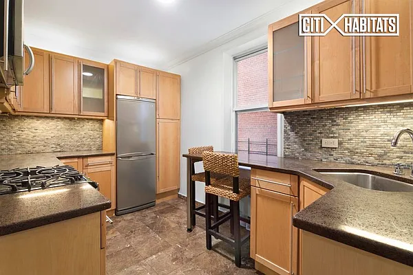 Rented by Citi Habitats | media 12