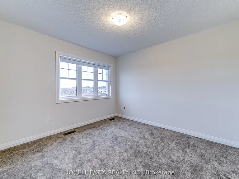 168 Union Blvd — Photo 14