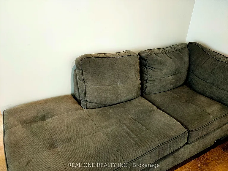 880 Dundas St W #1404 — Photo 20