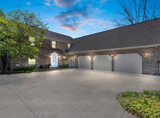 2073 Lost Dauphin Rd, De Pere, WI 54115