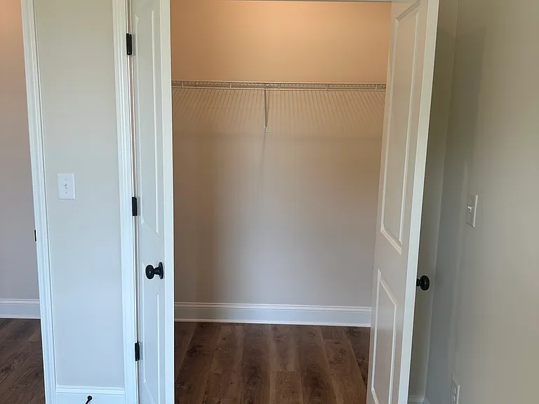 101 Asbury Dr NW #11 — Photo 10