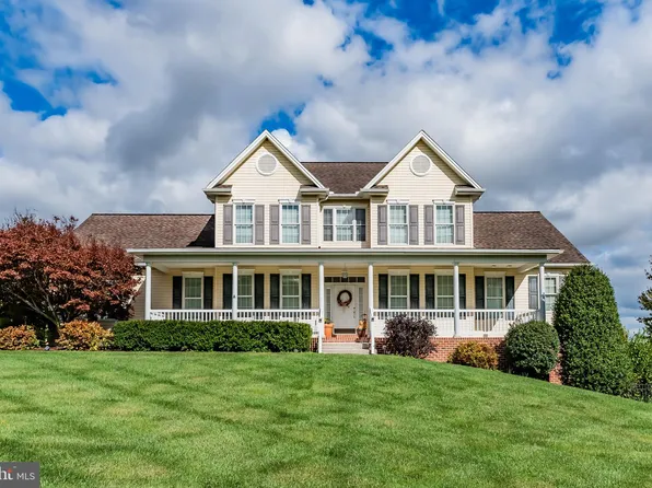 32 Chelsea Ln, Carlisle, PA 17015