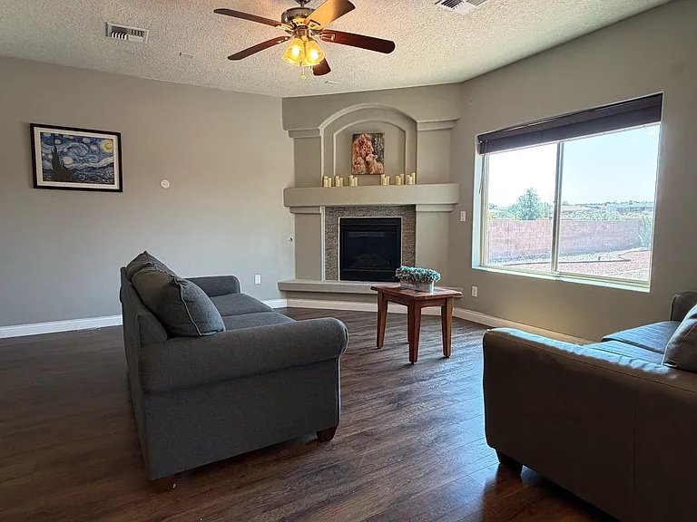 3153 Llano Vista Ct NE — Photo 8