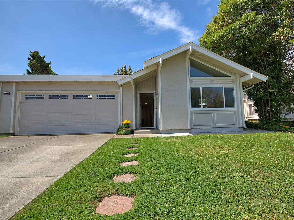 1st image of 34647 Calcutta Dr