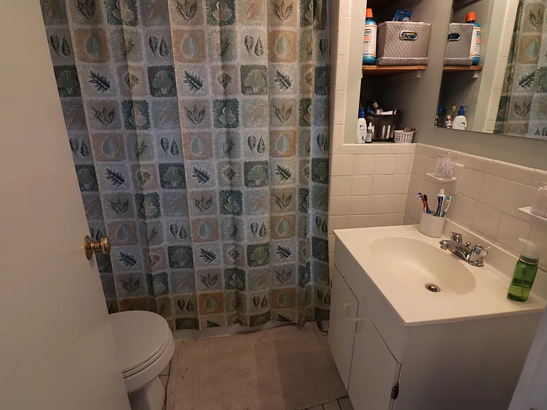 29 McKenn St #2 — Photo 8