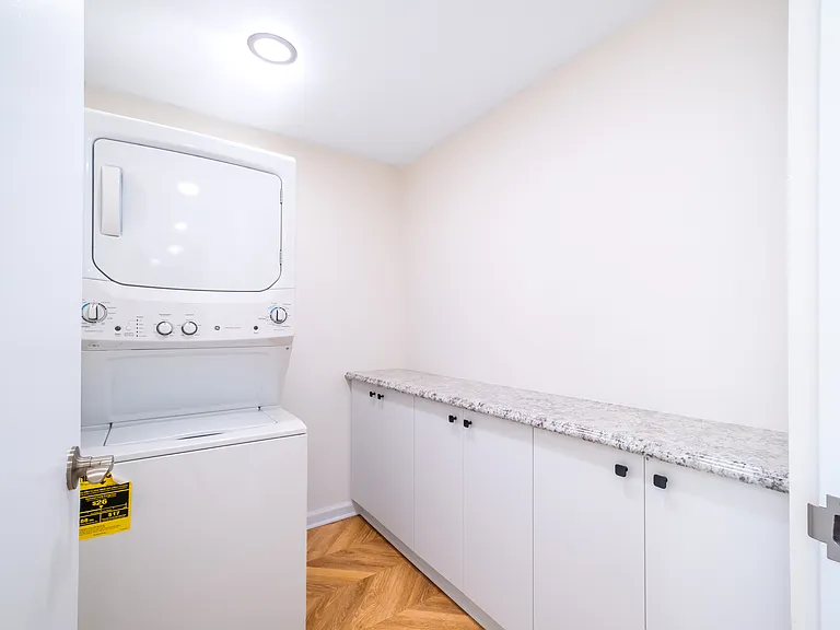 360 E Randolph St #3602 — Photo 10