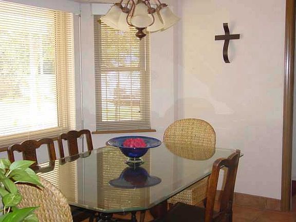 5th image of 10248 Stoneway Dr