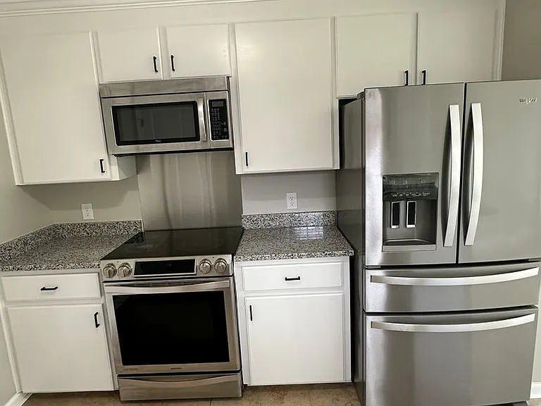 201 Belton Dr — Photo 31