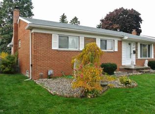 26703 Wexford Rd, Warren, MI 48091