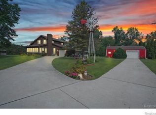 2850 W Labo Rd, Carleton, MI 48117