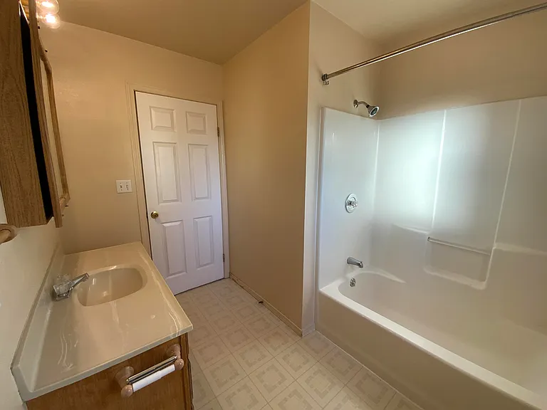 505 Cherry St #B — Photo 11