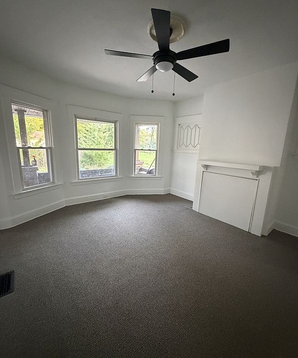 1st image of 1012 E 72nd Pl