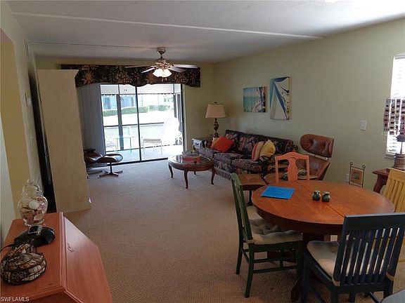 5th image of 1110 SW 48th Ter #102