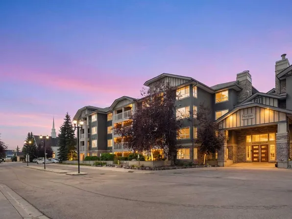 35 E Richard Ct SW #159, Calgary, AB T3E 7N9