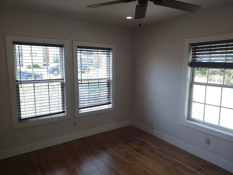 2102 Yellow Jacket Ln #B — Photo 2