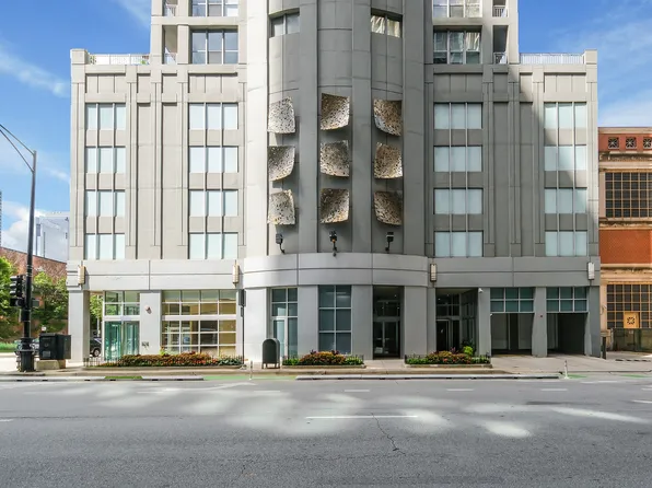 600 N Dearborn St APT 1501, Chicago, IL 60654