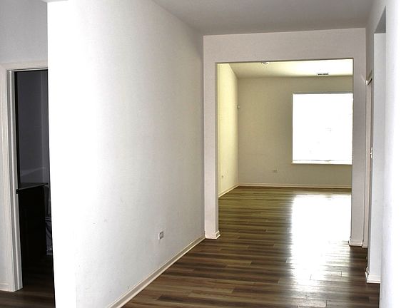 4th image of 10141 W 146th Ave