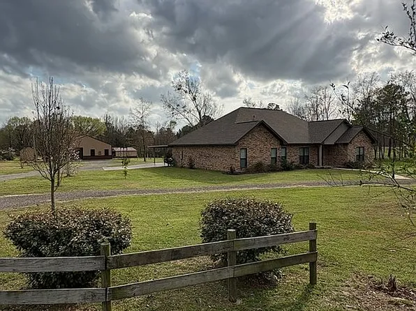 305 Columbia Road 409, Magnolia, AR 71753