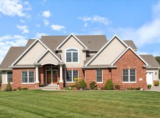 15198 Stonegate Ln, Council Bluffs, IA 51503