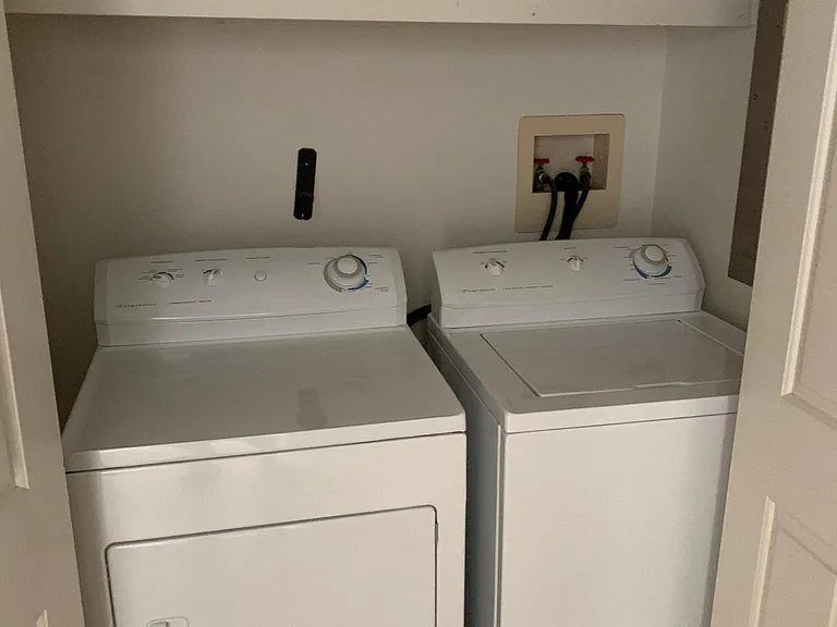 116 N Cedar St #116 — Photo 5