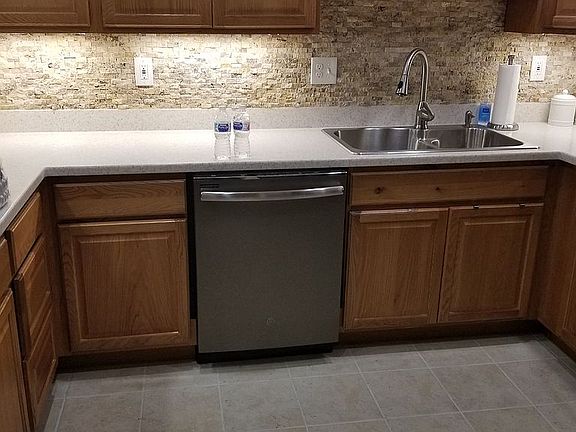 4th image of 2601 S Roosevelt Blvd APT 211B