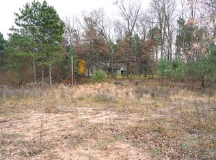 9496 Deer Valley Dr, Greenville, MI 48838