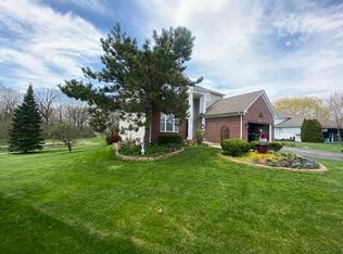 16525 W Tuscarora Ct, Lockport, IL 60441