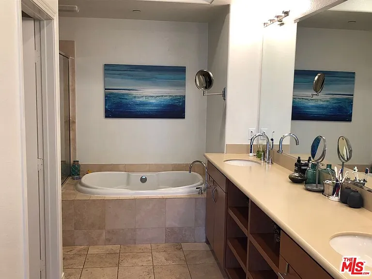 7100 Playa Vista Dr #103 — Photo 10